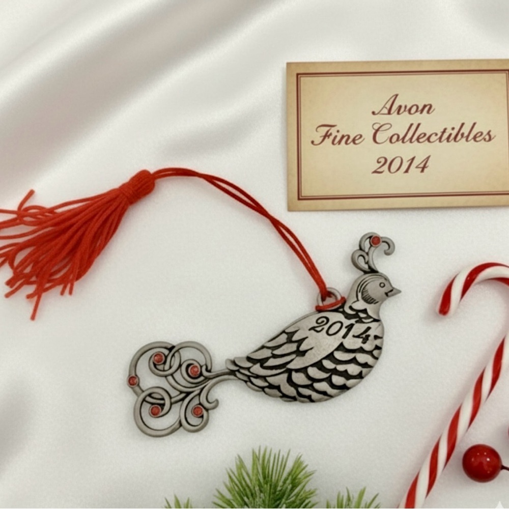 NWOT Avon 2014 Silver Bird Christmas Ornament W/ Box & Pouch